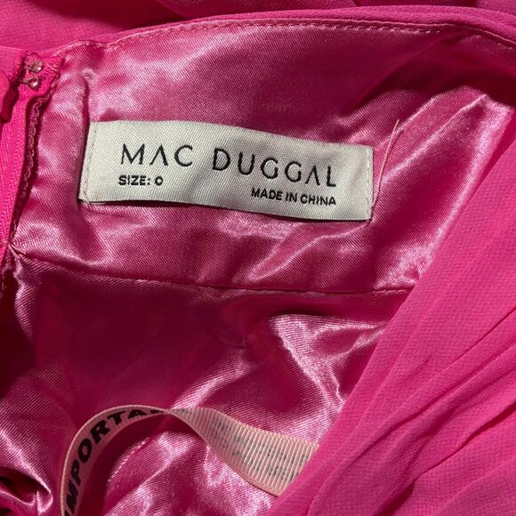 Mac Duggal 0 - Picture 5 of 5